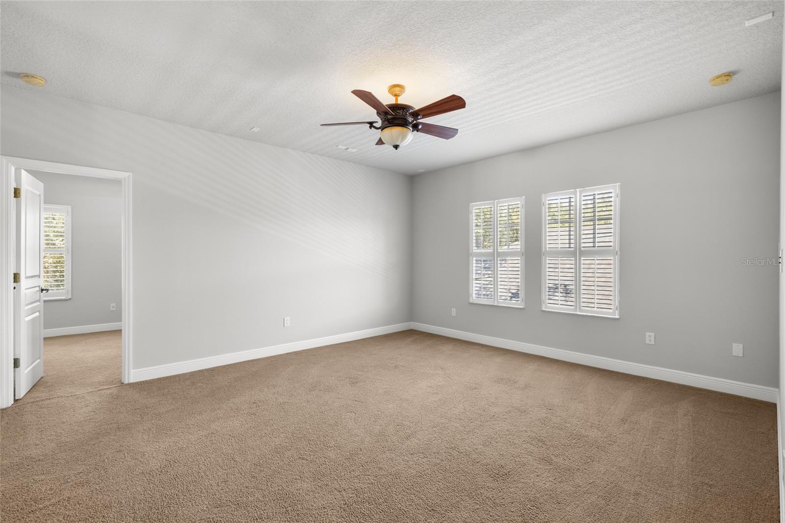 FISHHAWK RANCH TOWNCENTER PHAS - Residential