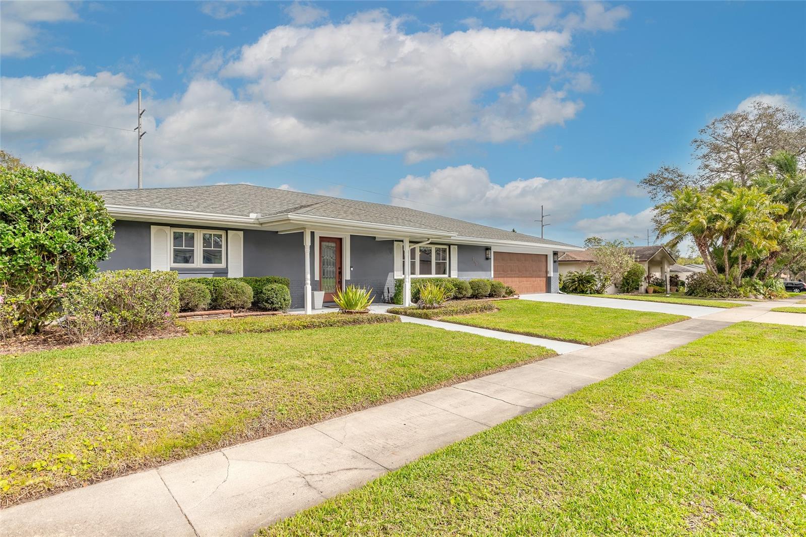 317 OAK HILL DRIVE