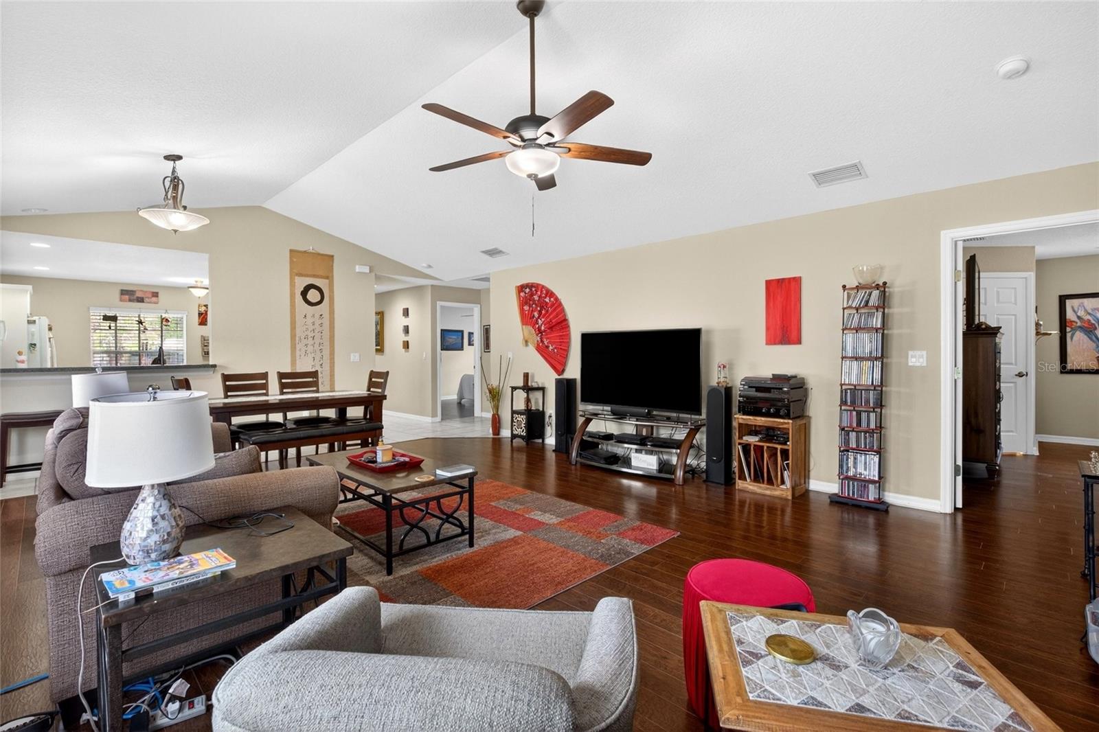 GLENDALE ESTATES - Residential
