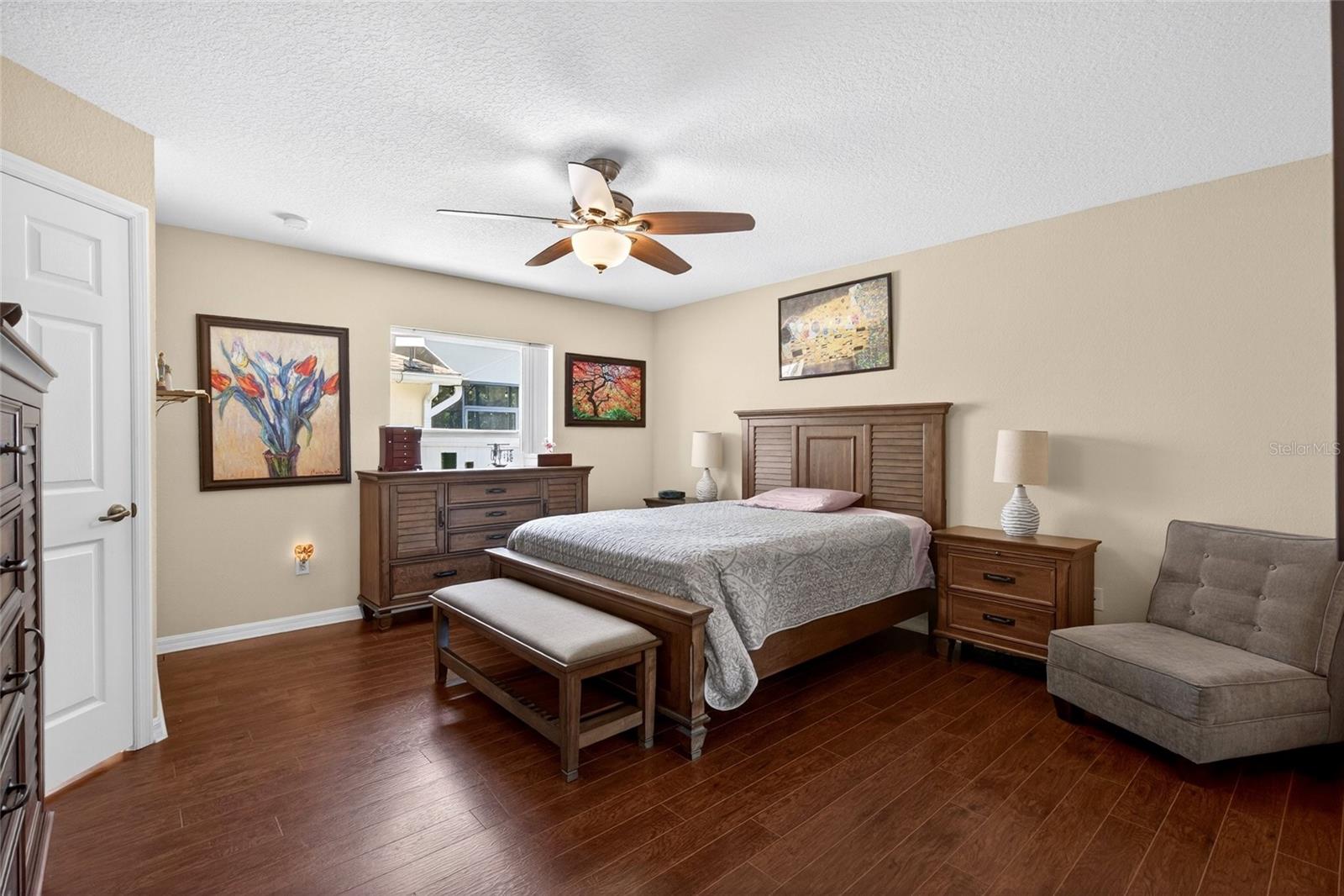 GLENDALE ESTATES - Residential