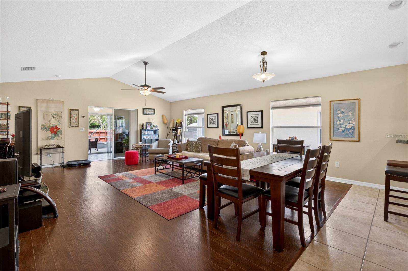GLENDALE ESTATES - Residential