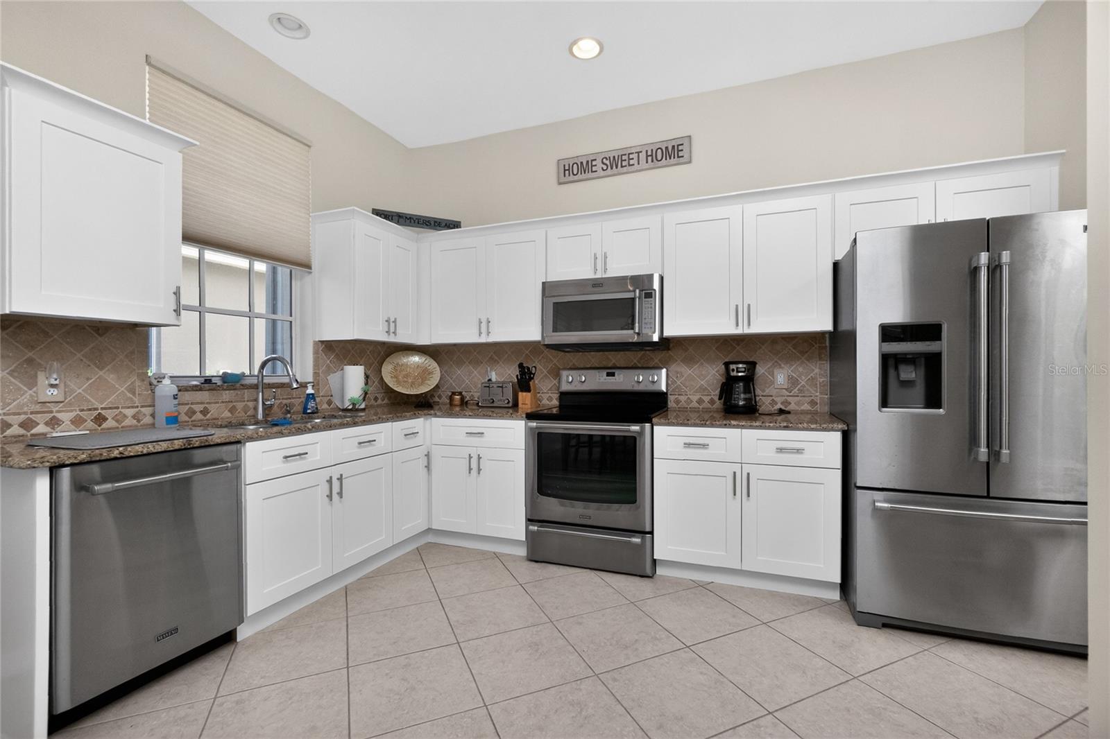 WATERS EDGE 2/PEPPERTREE POIN - Residential
