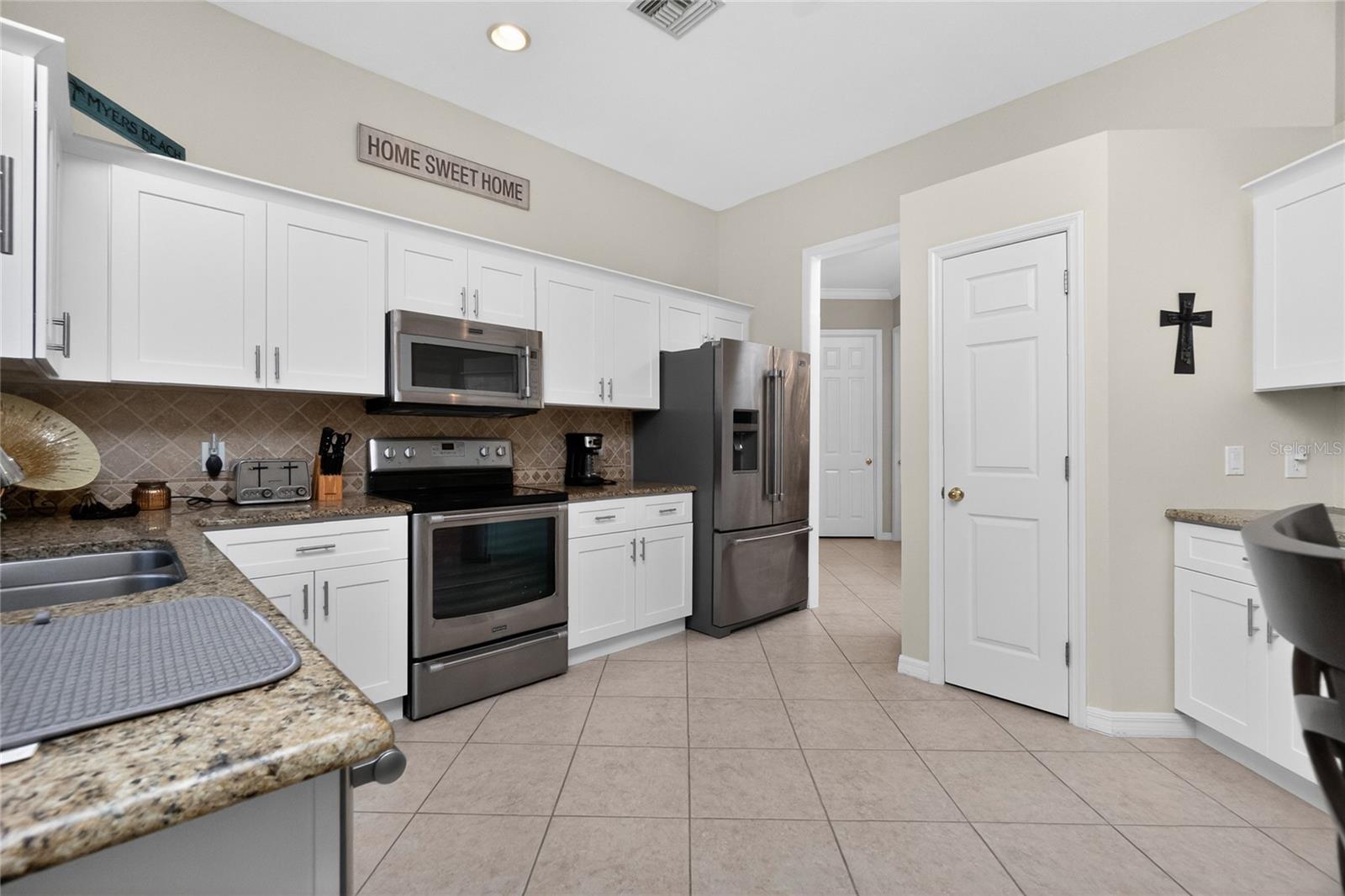 WATERS EDGE 2/PEPPERTREE POIN - Residential
