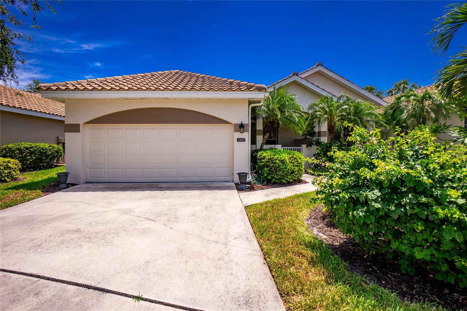 WATERS EDGE 2/PEPPERTREE POIN - Residential