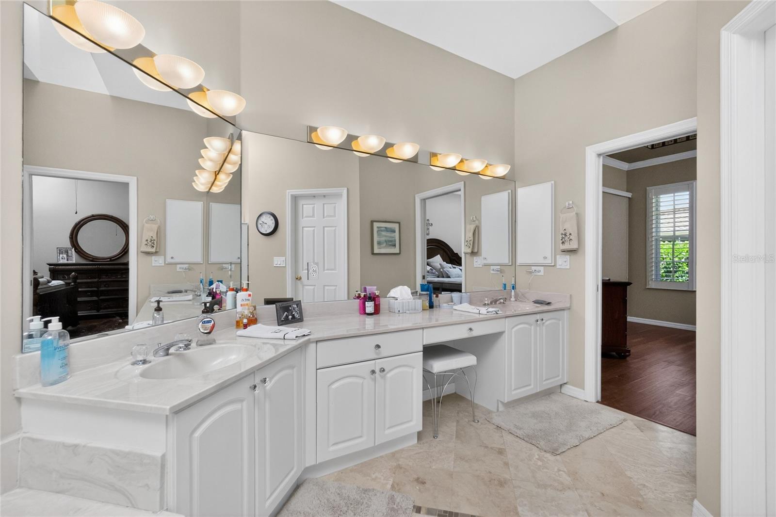 WATERS EDGE 2/PEPPERTREE POIN - Residential