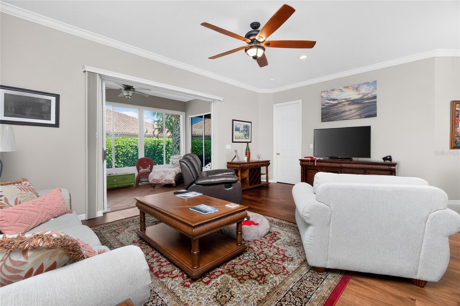 WATERS EDGE 2/PEPPERTREE POIN - Residential