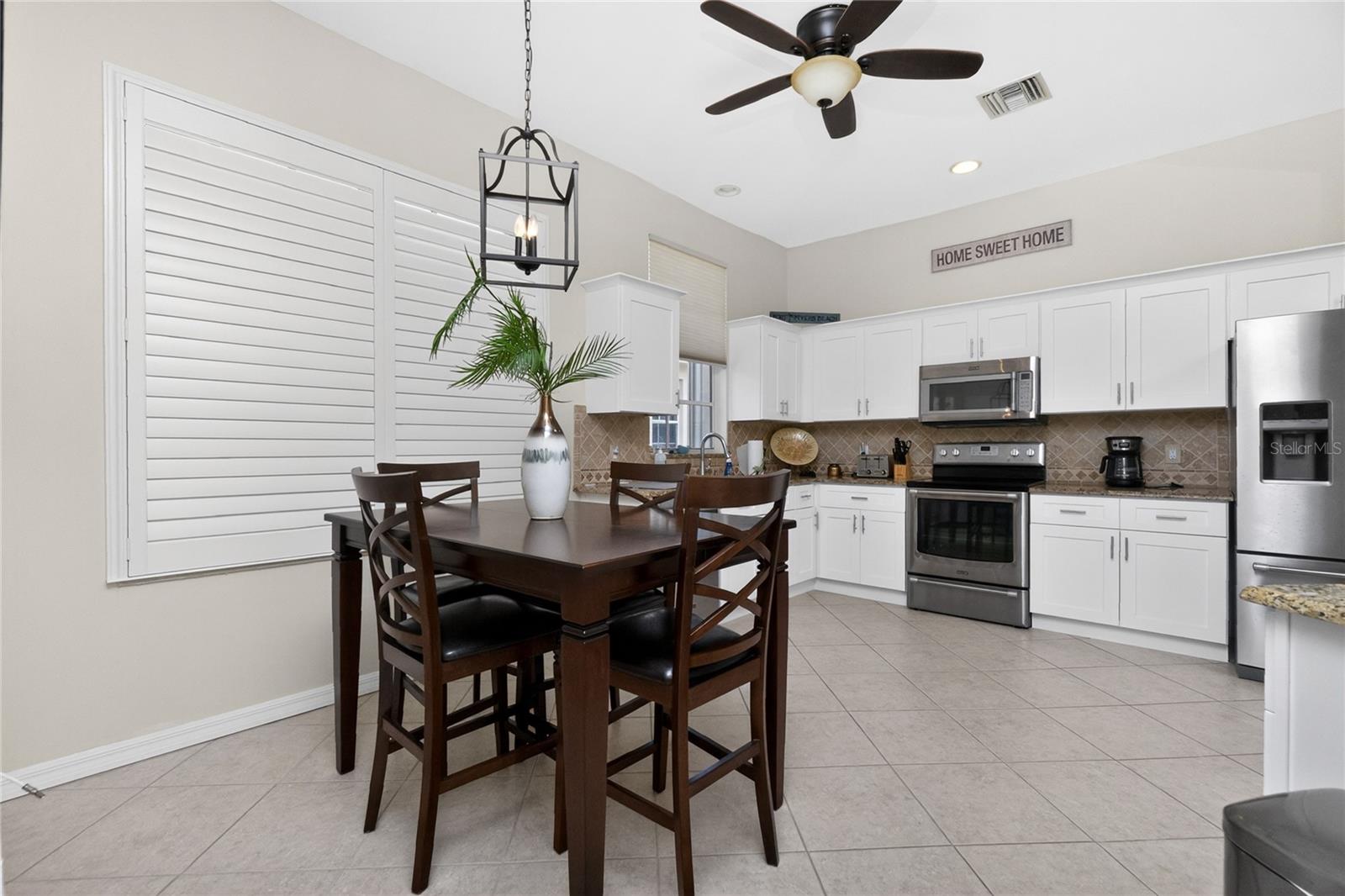 WATERS EDGE 2/PEPPERTREE POIN - Residential