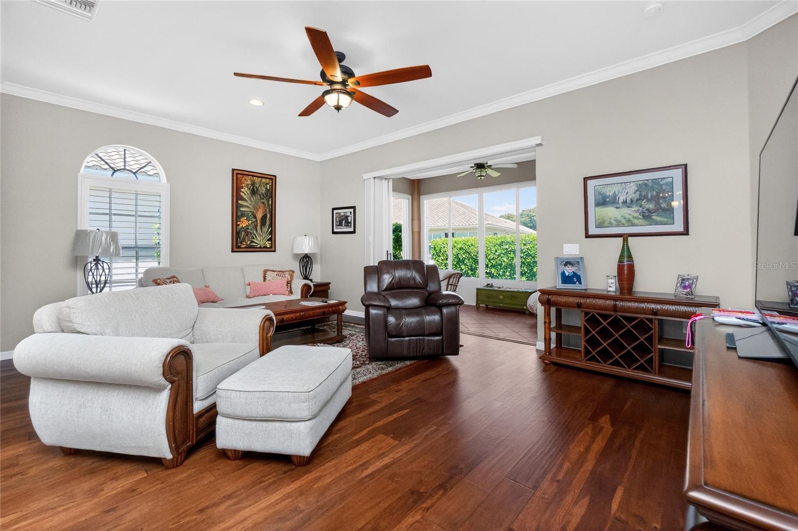 WATERS EDGE 2/PEPPERTREE POIN - Residential