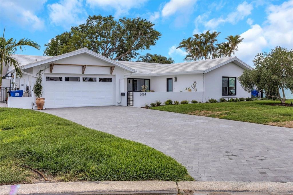 Photo of 2084 Massachusetts Avenue NE, St Petersburg, FL 33703 (MLS # TB8389385)