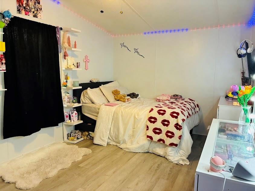 WEEKI WACHEE HILLS - Residential