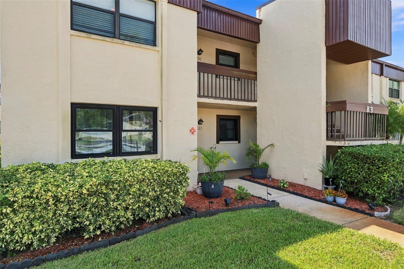 2400 WINDING CREEK BOULEVARD 3-202