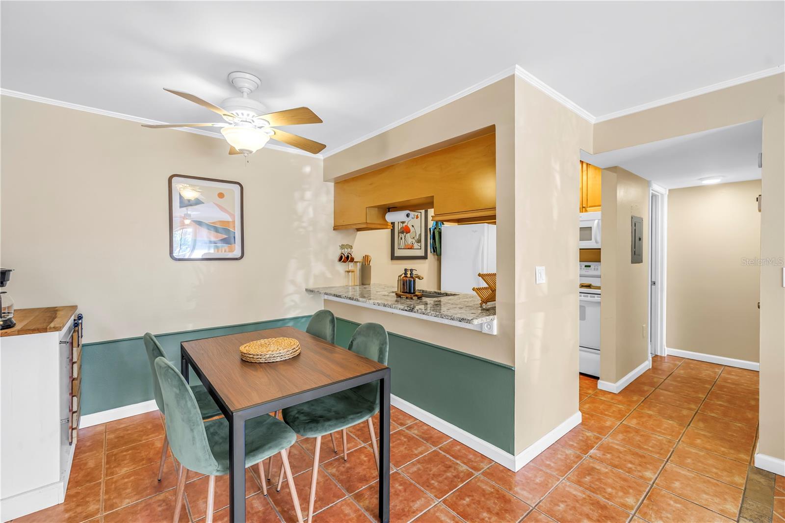 3269 BENEVA ROAD 102