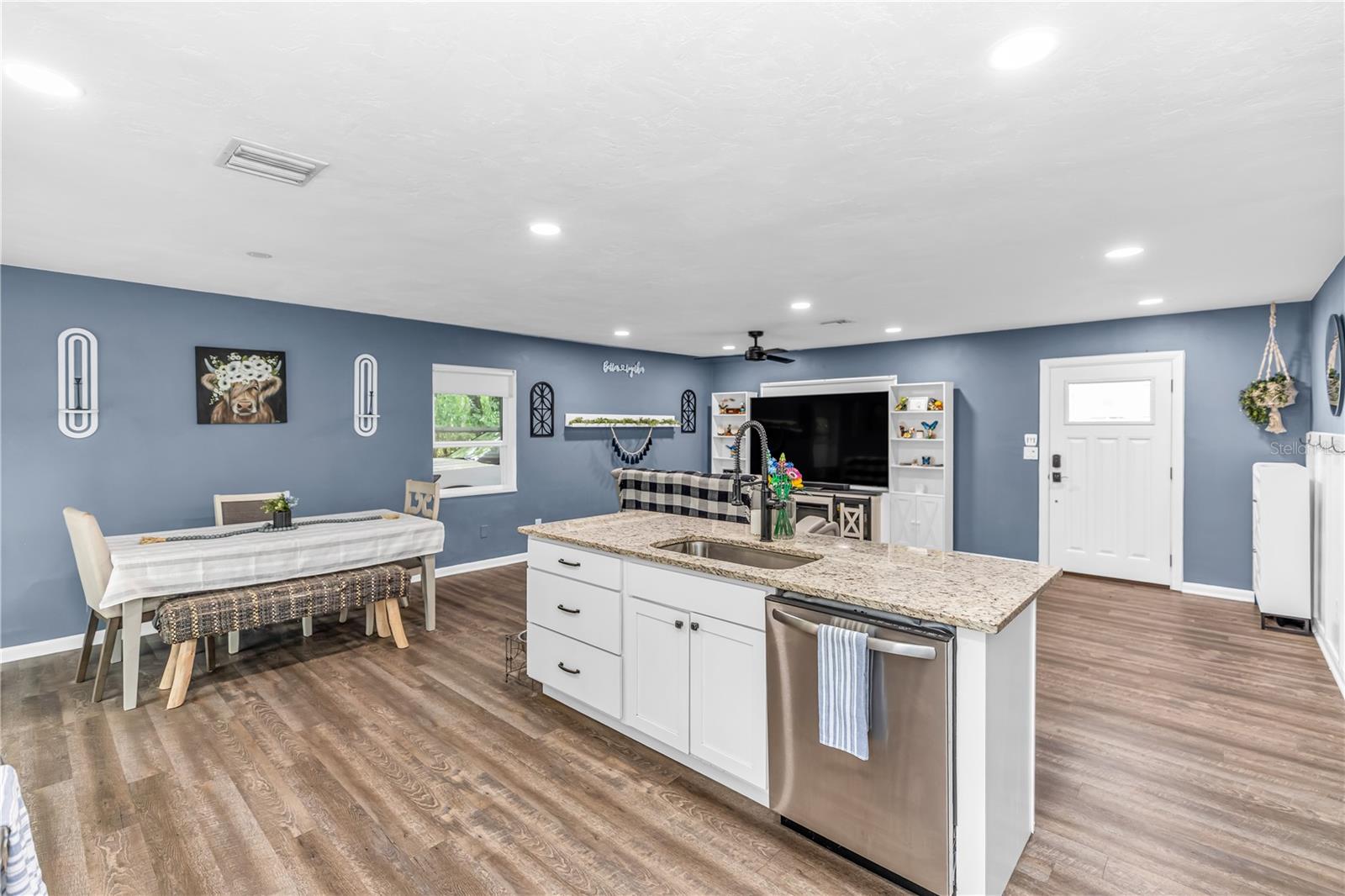 DELTONA LAKES UN 30 - Residential