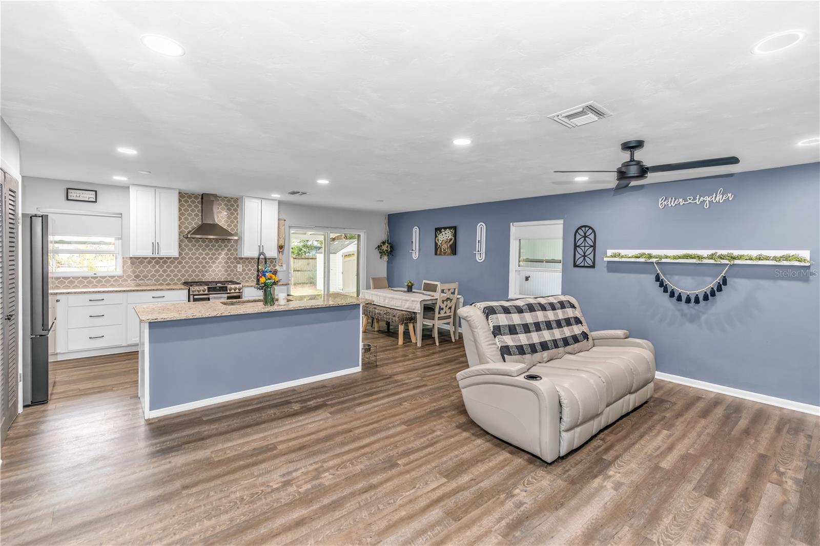 DELTONA LAKES UN 30 - Residential