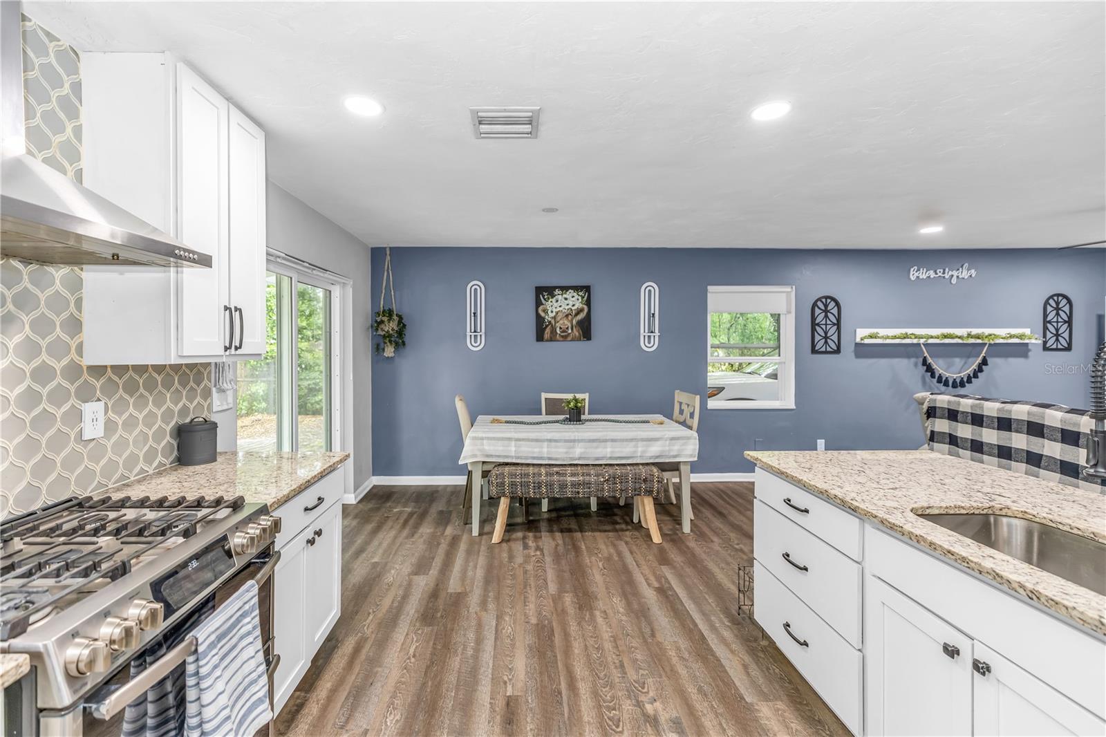 DELTONA LAKES UN 30 - Residential