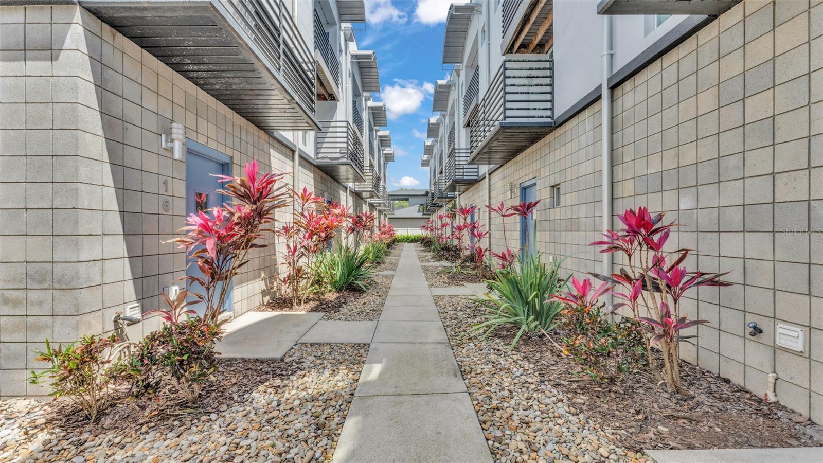 5008 S MACDILL AVENUE 12