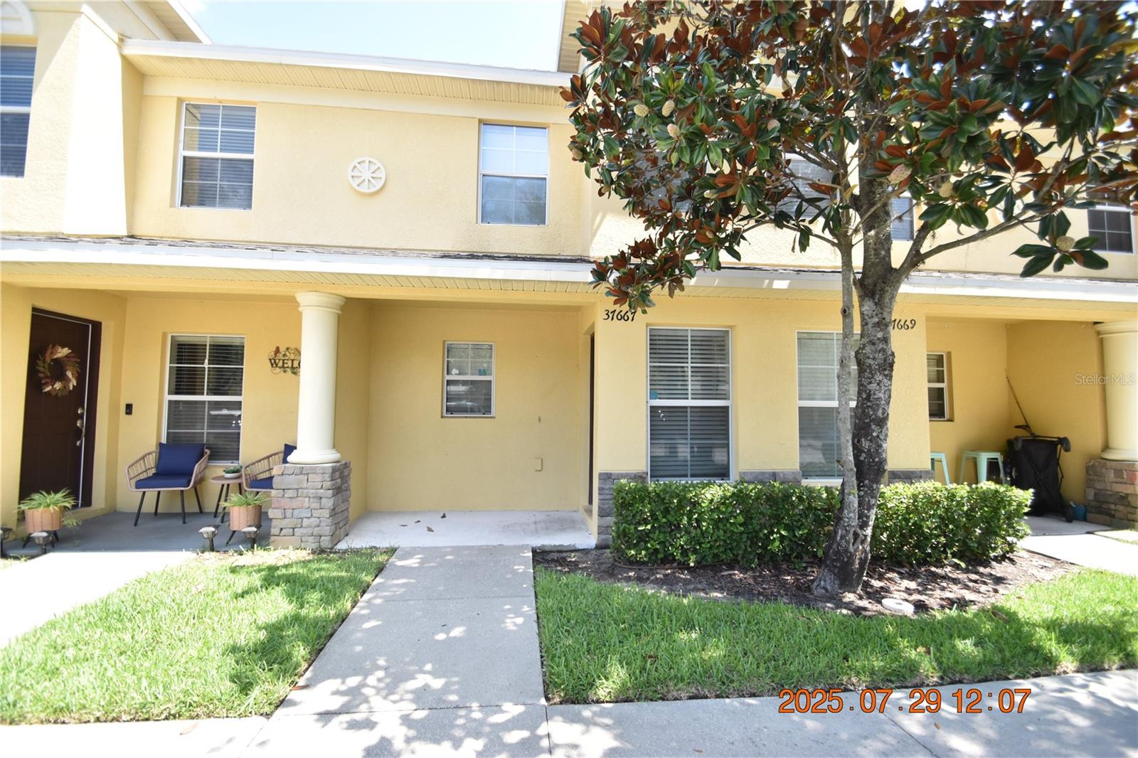 3 Bedroom 2.5 Bathroom Wesley Chapel Townhome with 1561 sq ft of living space.
Welcome to the gated community of Elland Park!
Fantastic community amenities: swimming pool with spa, cabana, tennis, sand volleyball court, playground, and BBQ picnic areas.
Wood laminate and tile flooring in wet areas is so easy to keep clean and maintain.
The kitchen features cherry cabinets with crown molding, and lovely granite counters.
Pantry to keep all your kitchen essentials organized.
Kitchen appliances include stainless steel refrigerator & range, and dishwasher.
Half bath located on the 1st floor is great while entertaining family and friends.
Master bedroom features a walk-in closet and full bath for privacy.
Ceiling fans will be sending you a cool breeze.
Central HVAC system for year round comfort.
Window blinds allows just the right amount of light.
Washer & dryer CONNECTIONS of course.
Screened patio with storage to relax and enjoy the Florida weather.
Convenient to Gall Blvd. with groceries, retail, and restaurants near by.
SORRY, NO PETS PERMITTED AT THIS HOME.
HOA deposit and approval required, contact the leasing agent for more details.
Utilities are separate. Tenant will pay electric, water and wifi/cable.
Grounds care handled by the HOA.
DONT FORGET TO CHECK OUT THE FULL WALKTHROUGH VIDEO AT OUR WEBSITE!