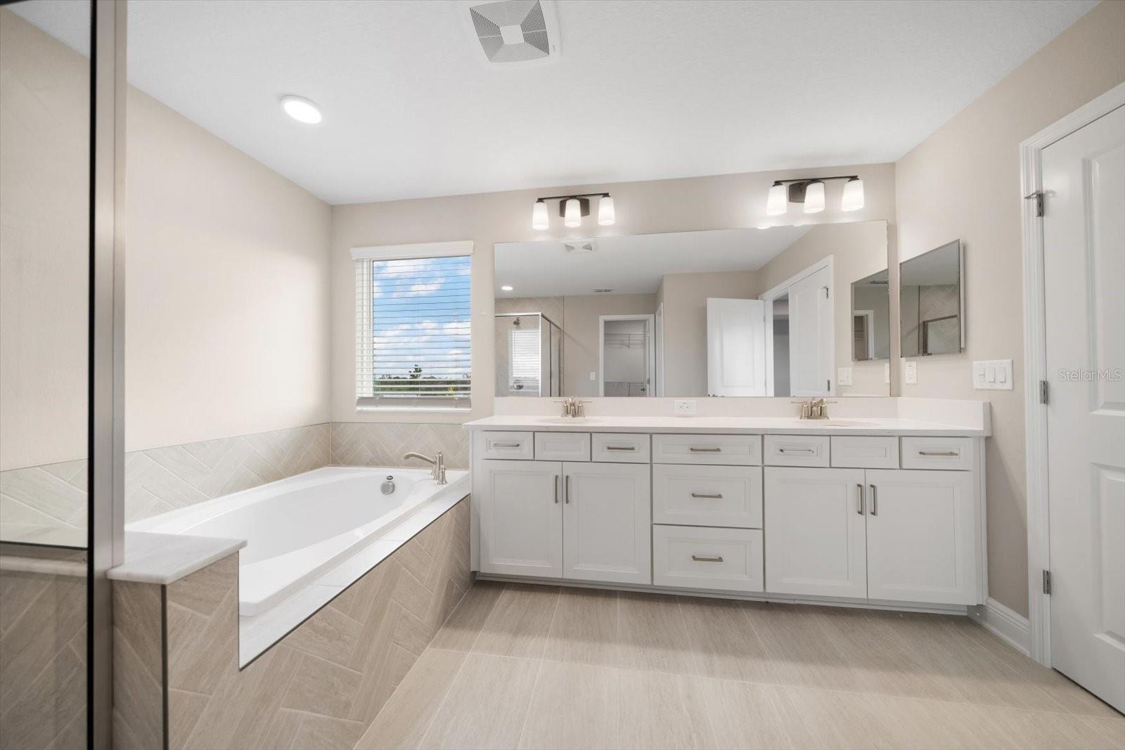 CHAPEL XINGS - Residential