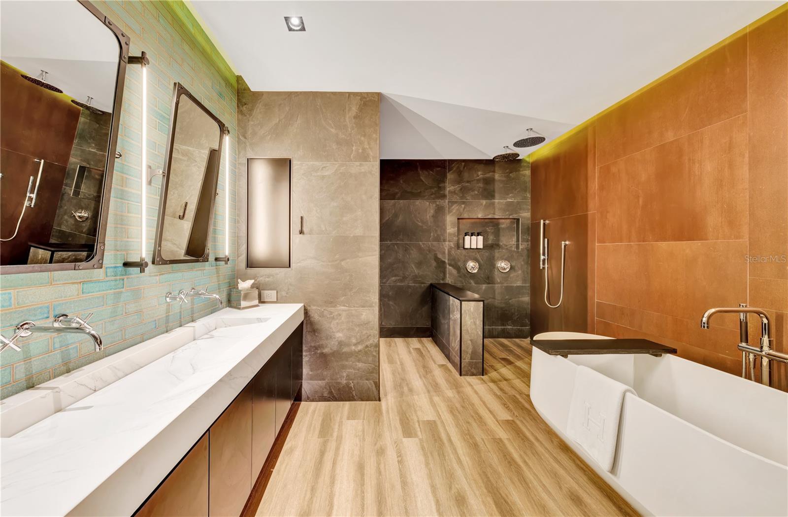 CONDADO - Residential