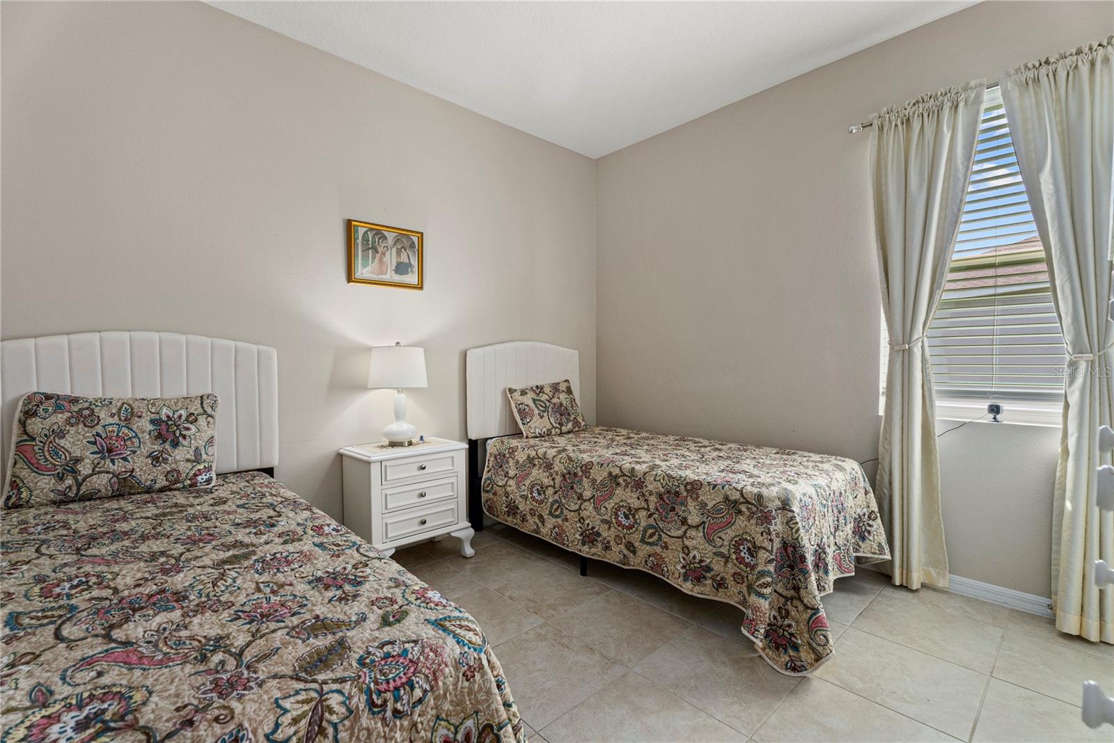 SOUTHERN OAKS PH I & II - Residential