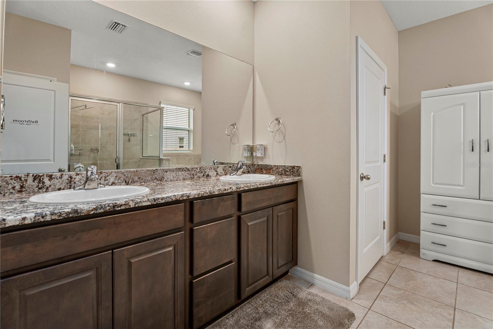 SOUTHERN OAKS PH I & II - Residential