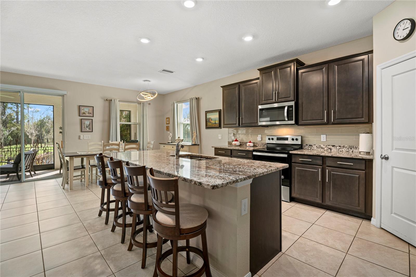 SOUTHERN OAKS PH I & II - Residential