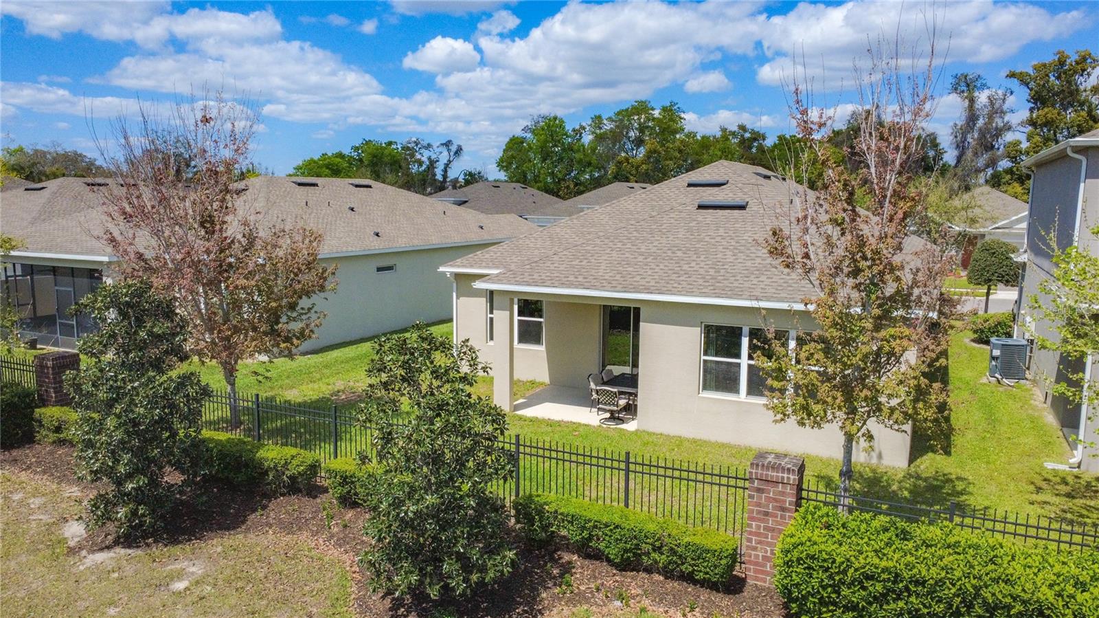 OCOEE LNDGS - Residential