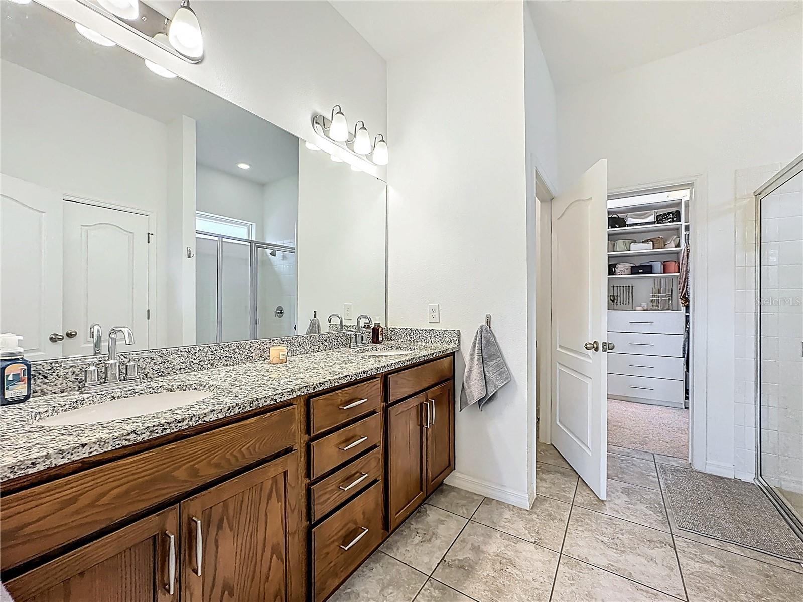 OCOEE LNDGS - Residential