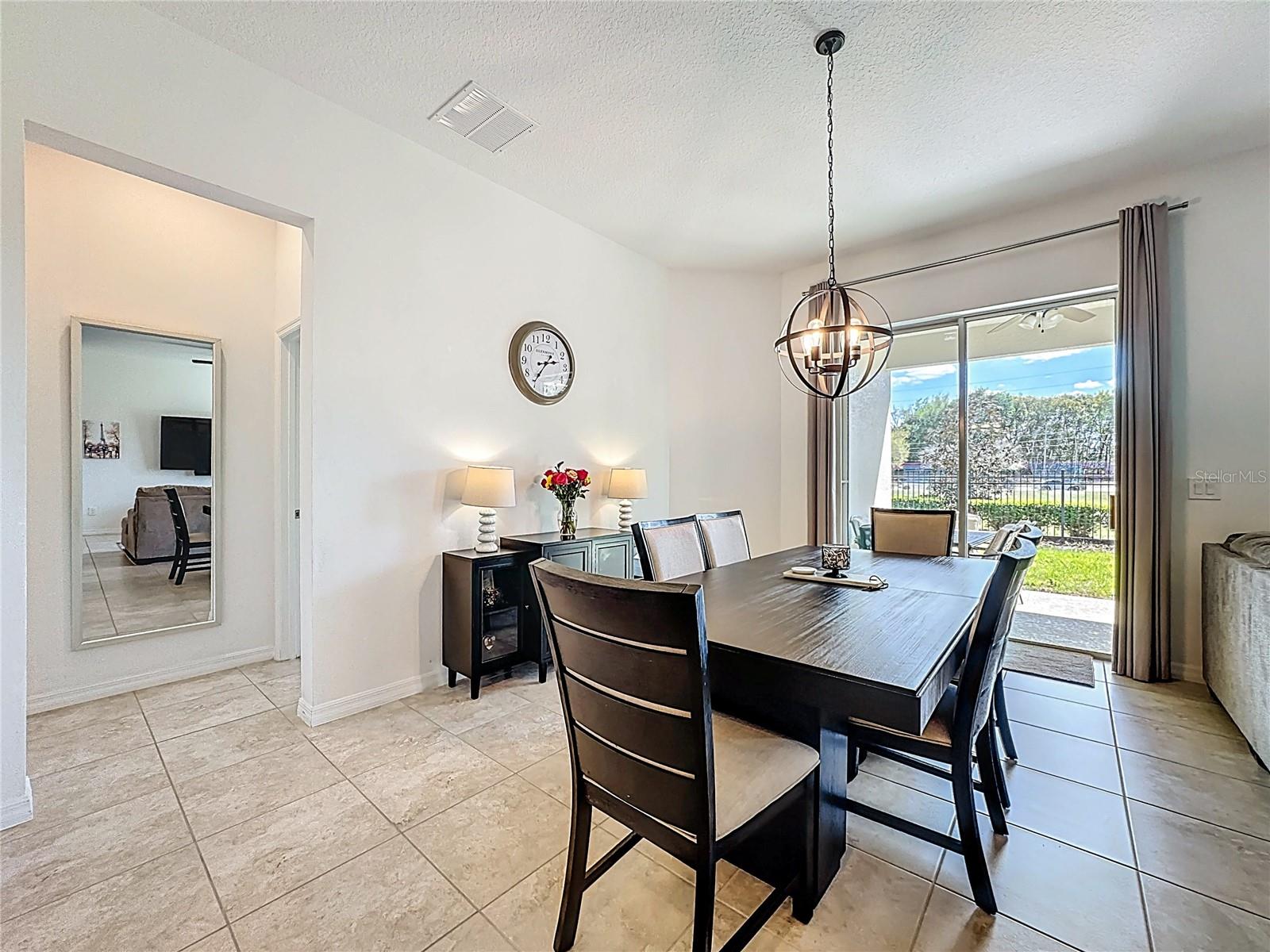 OCOEE LNDGS - Residential