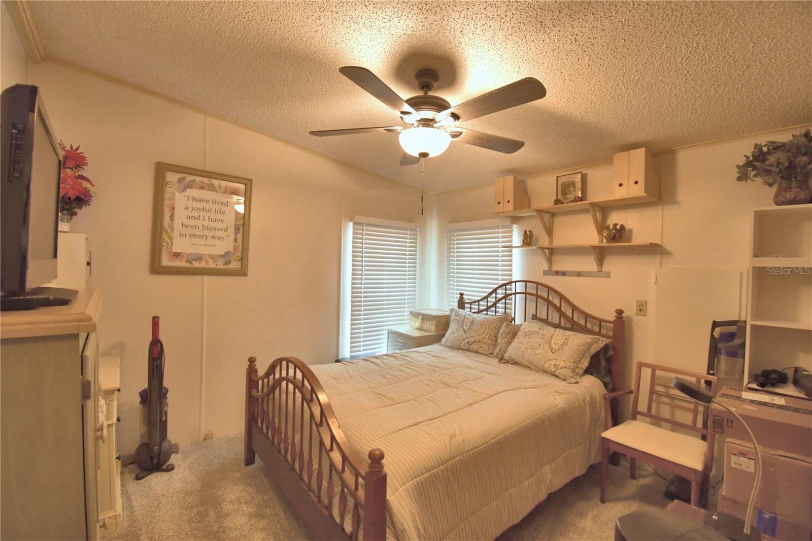 VILLAGE PARK - Residential