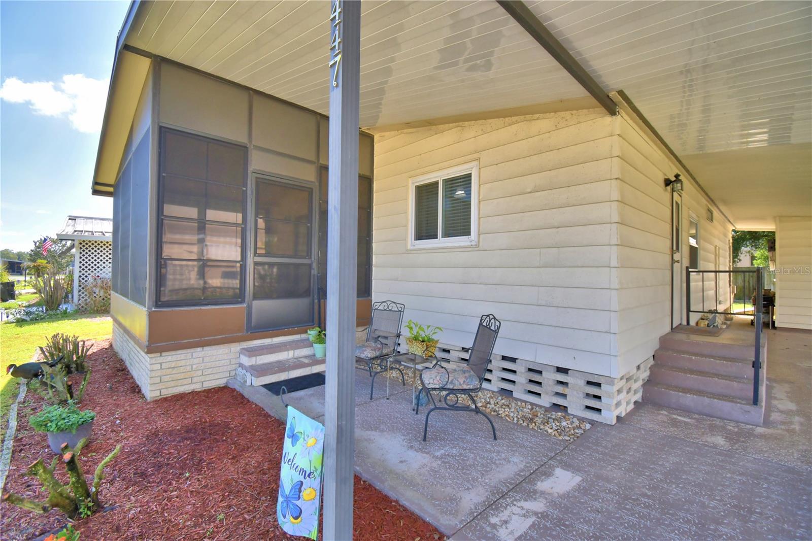 VILLAGE PARK - Residential