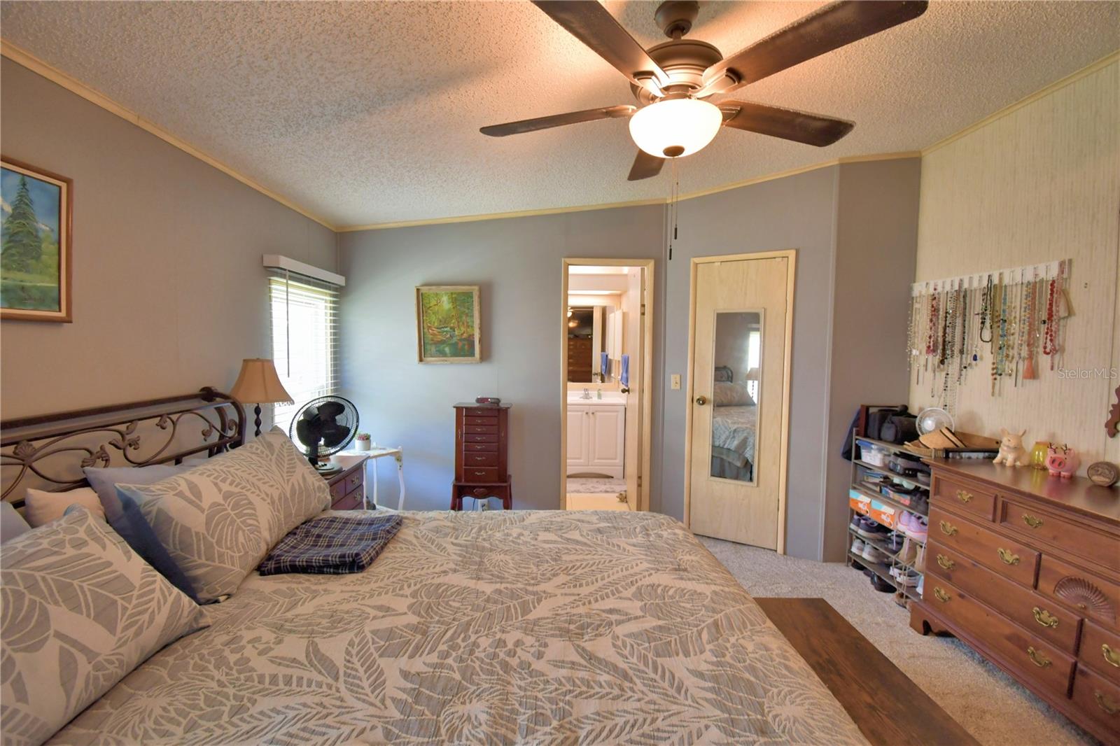 VILLAGE PARK - Residential