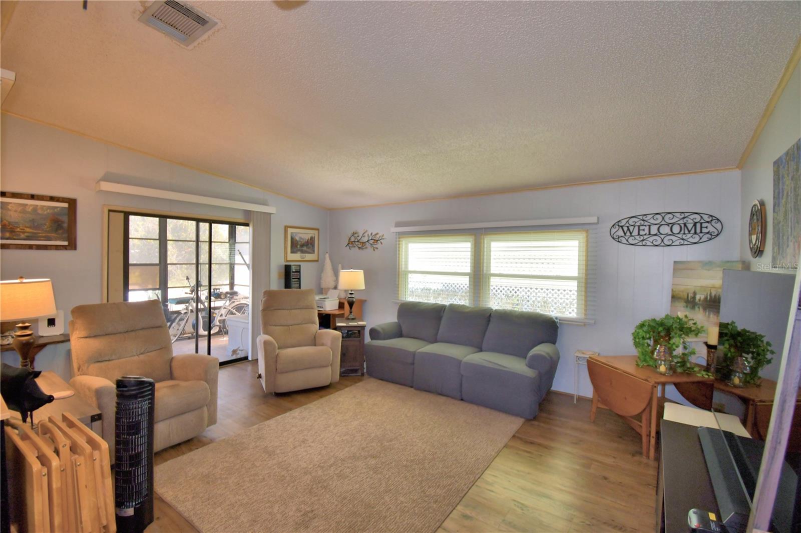 VILLAGE PARK - Residential