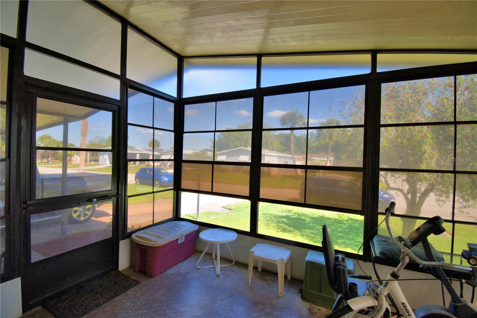 VILLAGE PARK - Residential