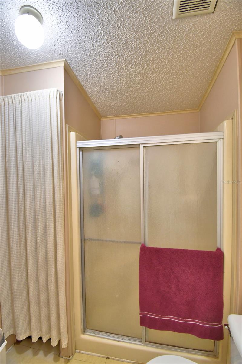 VILLAGE PARK - Residential