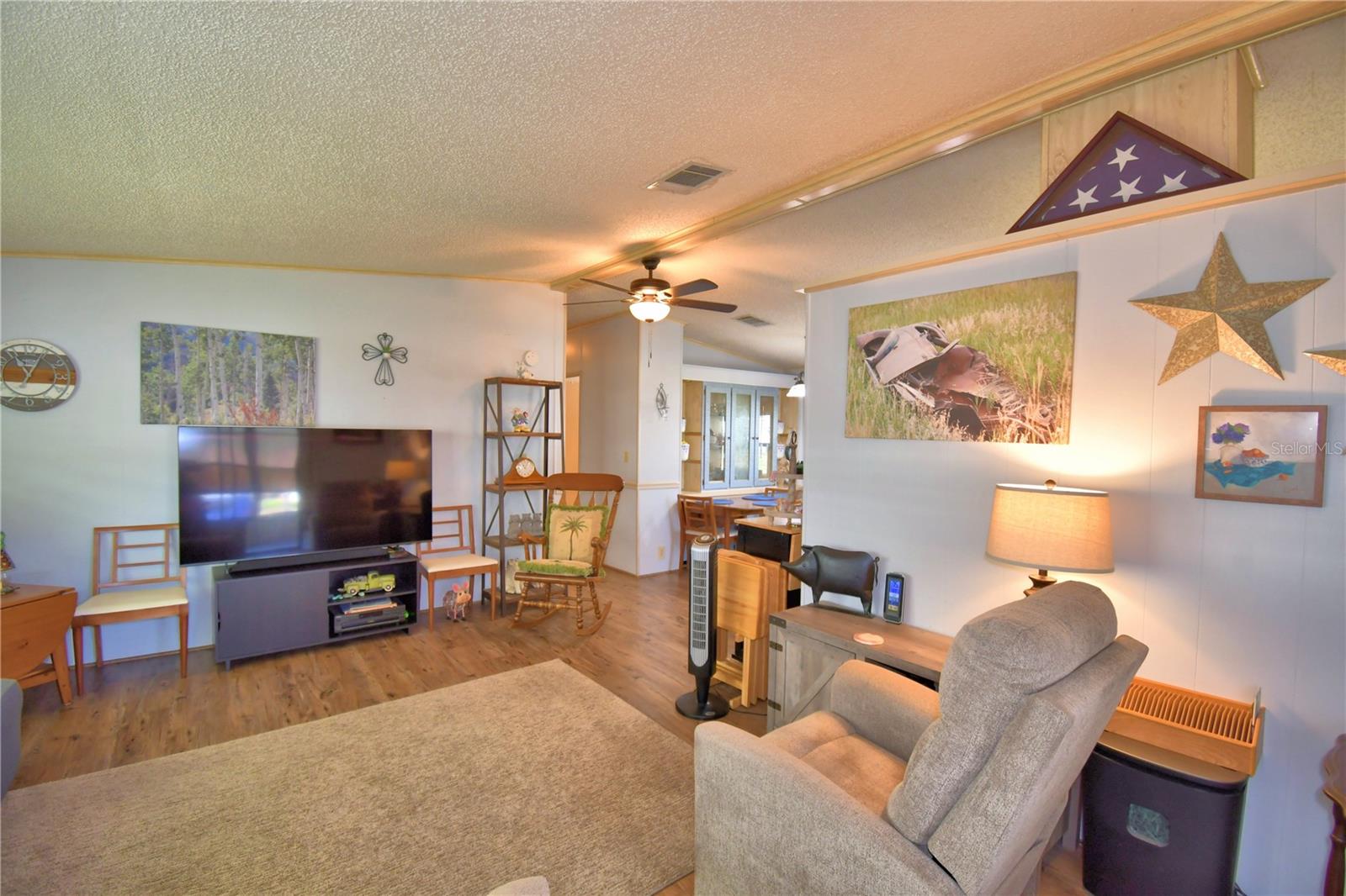 VILLAGE PARK - Residential