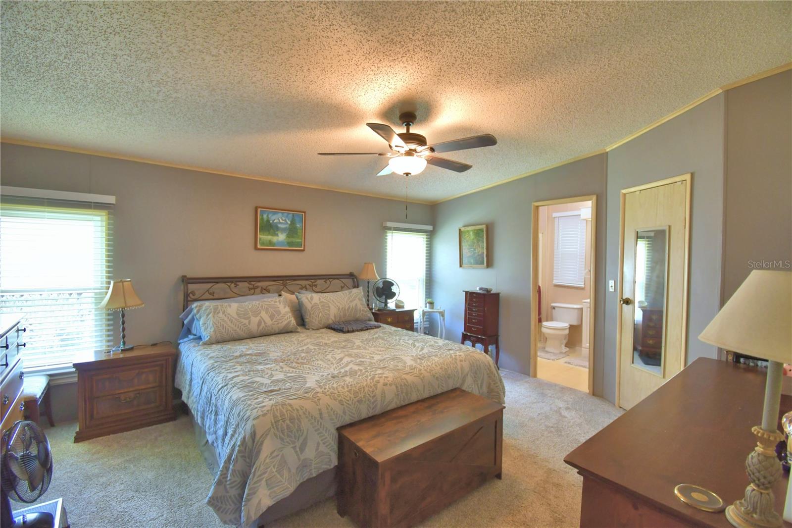 VILLAGE PARK - Residential