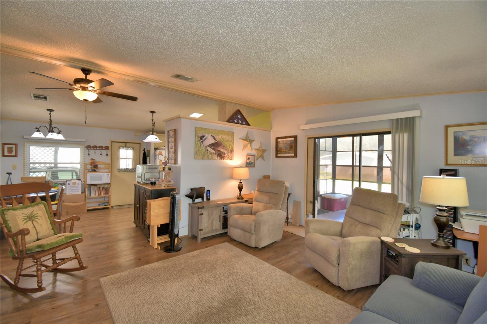 VILLAGE PARK - Residential