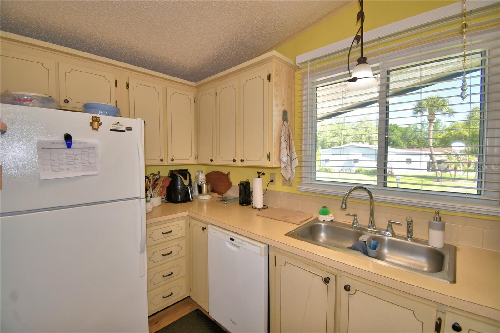 VILLAGE PARK - Residential