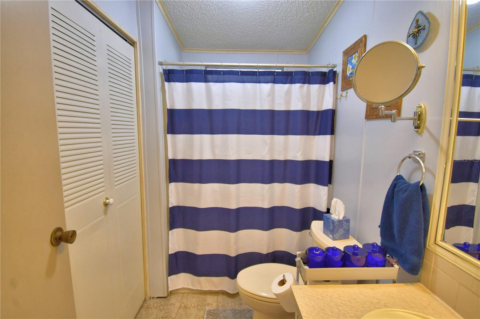 VILLAGE PARK - Residential