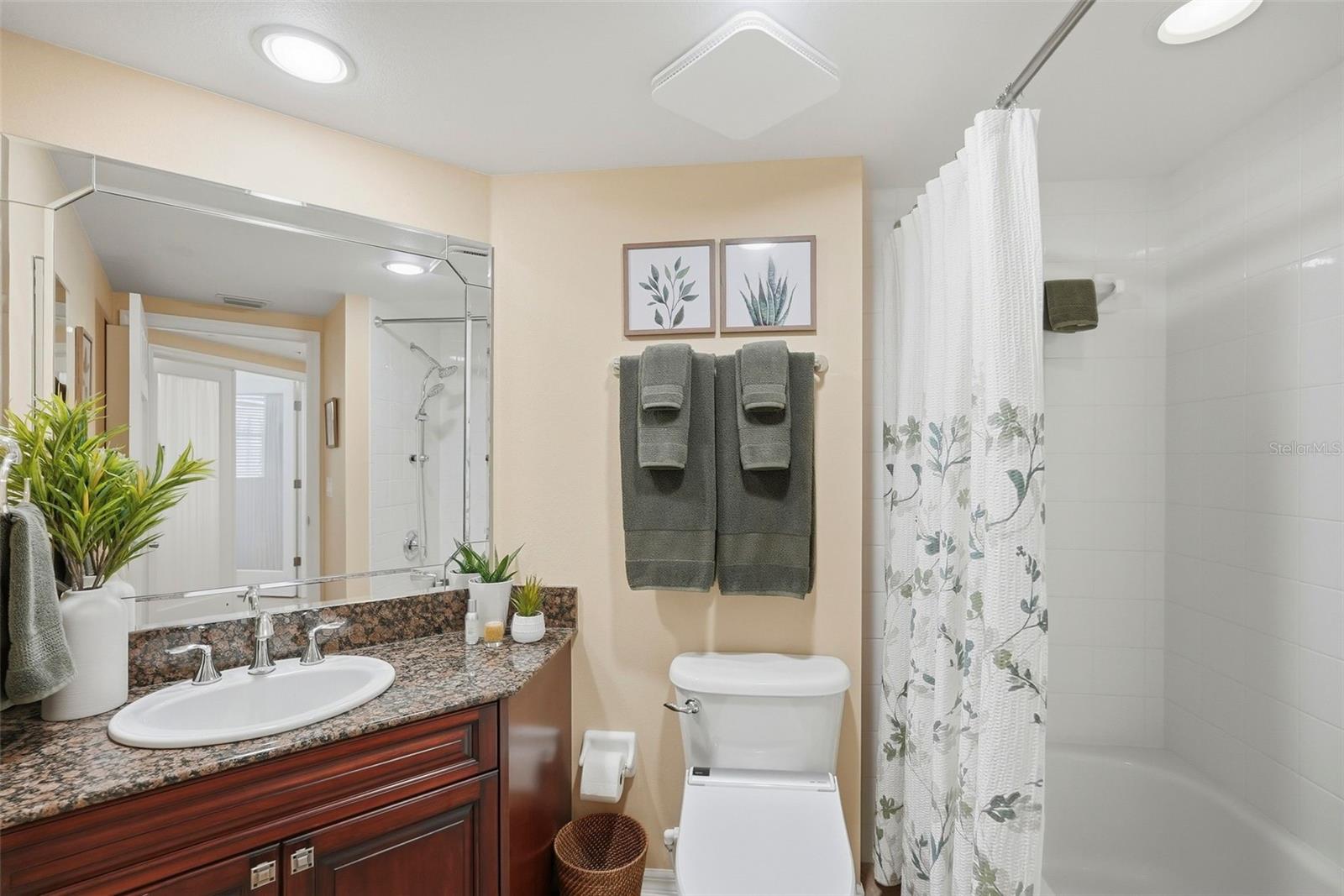GOLF LAKE CONDO V AT EAST BAY - Residential