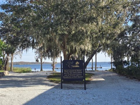 A home in PALM HARBOR