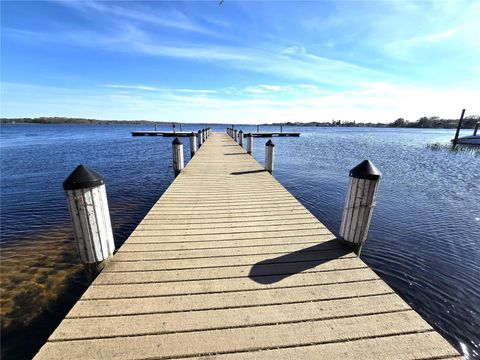 A home in PALM HARBOR