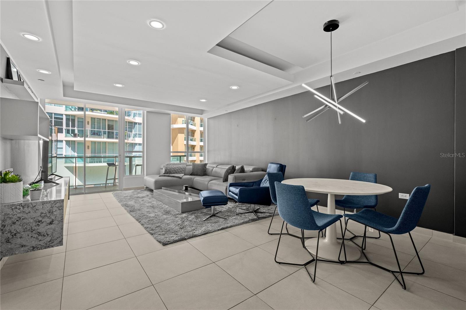 BAHIA PLAZA CONDOMINIUM - Residential