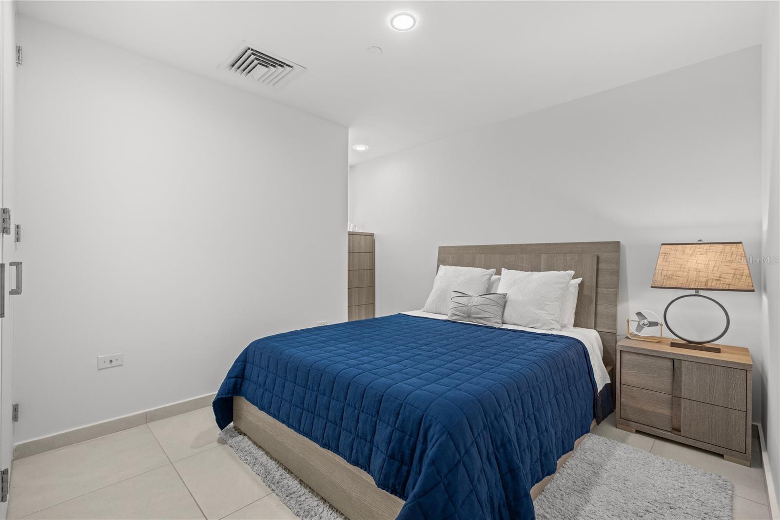 BAHIA PLAZA CONDOMINIUM - Residential