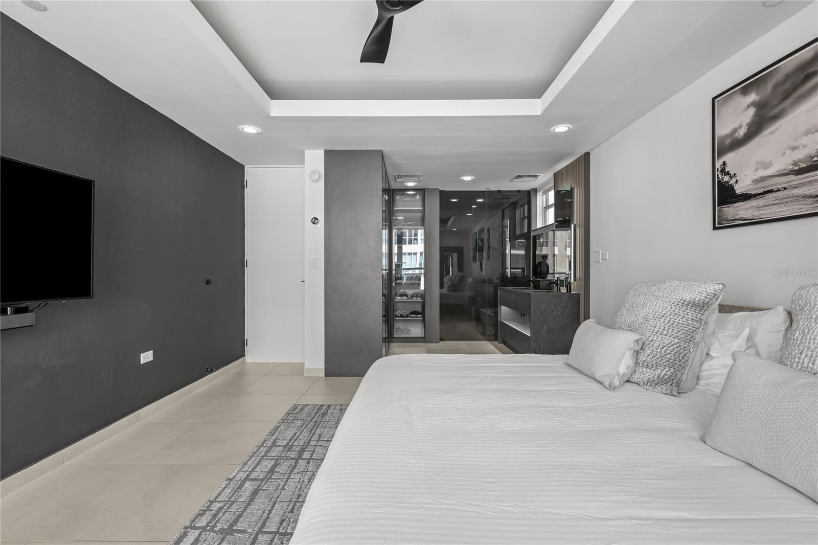 BAHIA PLAZA CONDOMINIUM - Residential