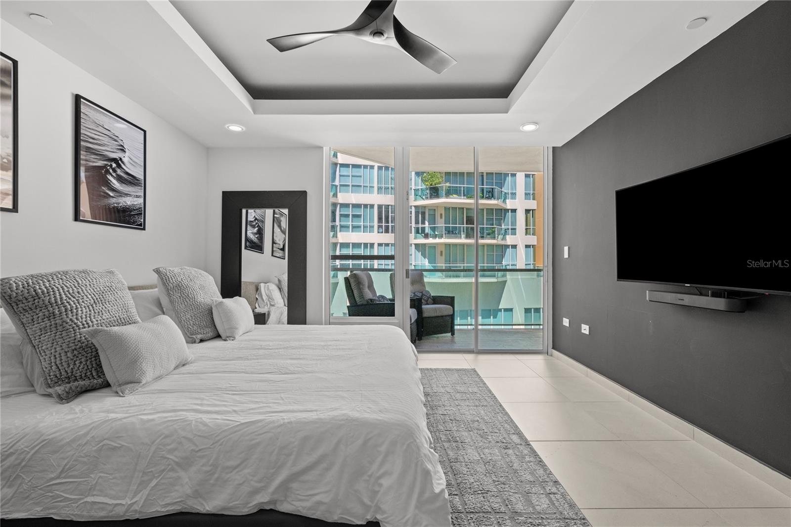 BAHIA PLAZA CONDOMINIUM - Residential