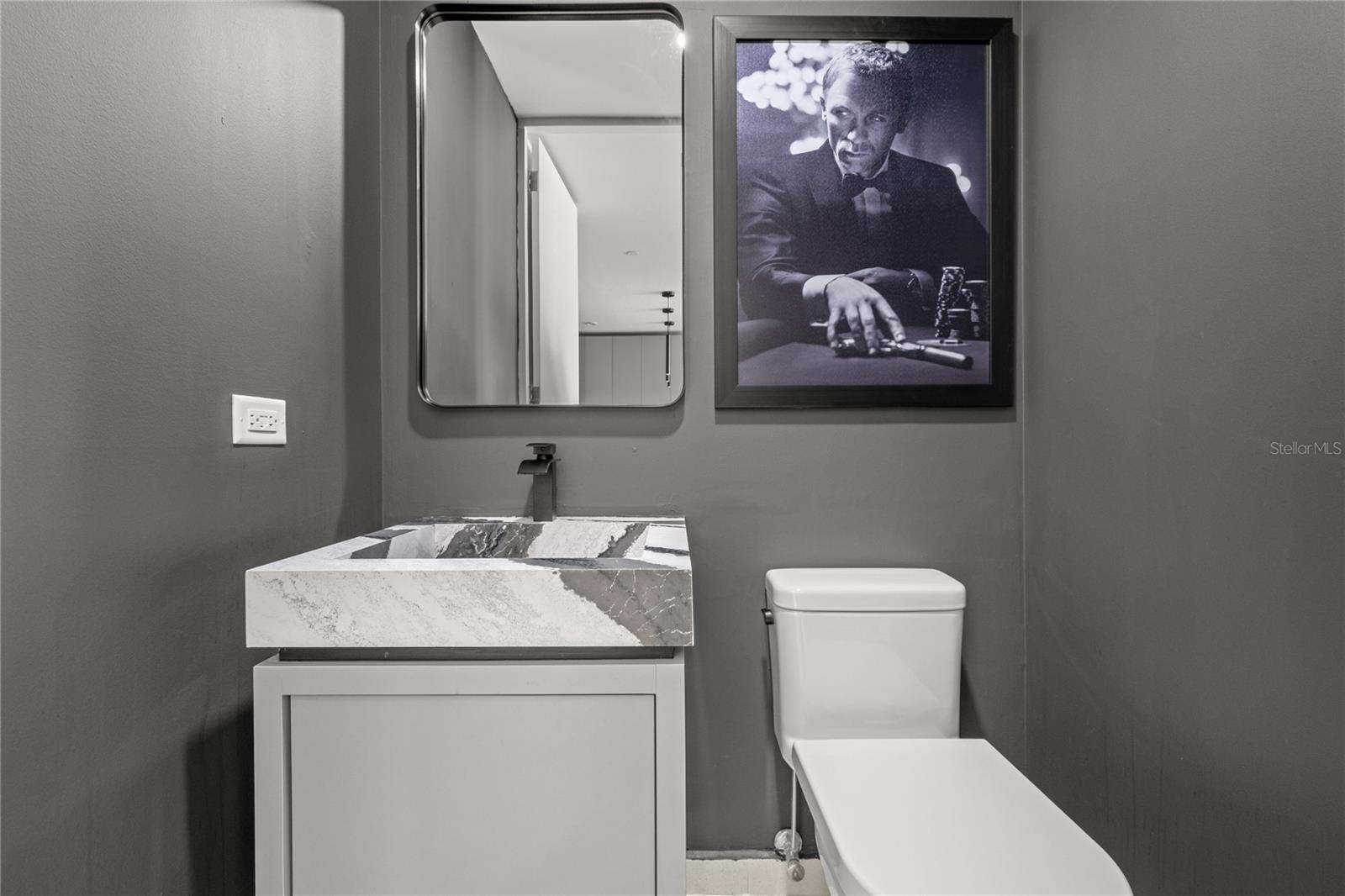 BAHIA PLAZA CONDOMINIUM - Residential