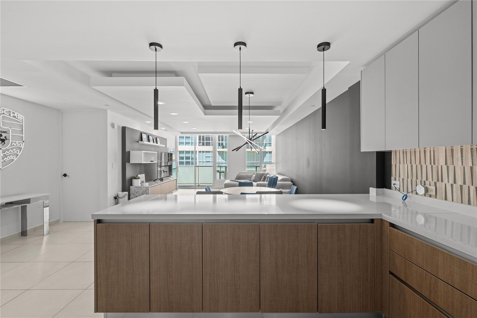 BAHIA PLAZA CONDOMINIUM - Residential