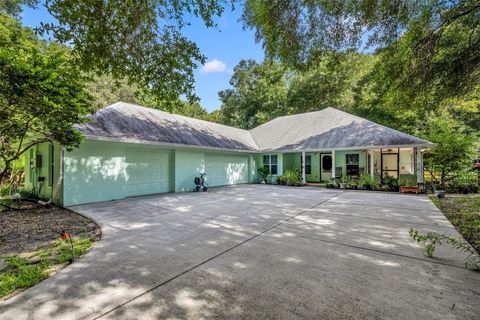 A home in APOPKA